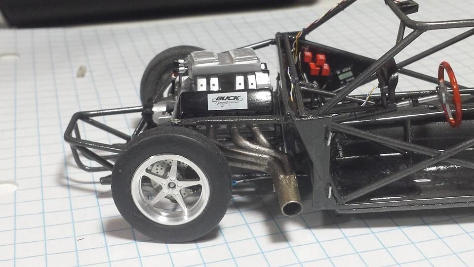 10898178_4968409904975_61030732819287928