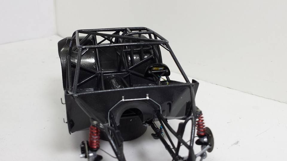 10614223_4557470351743_37136178312871473