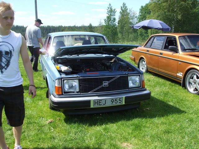 http://i194.photobucket.com/albums/z165/volvo__mannen/DSCF1609.jpg
