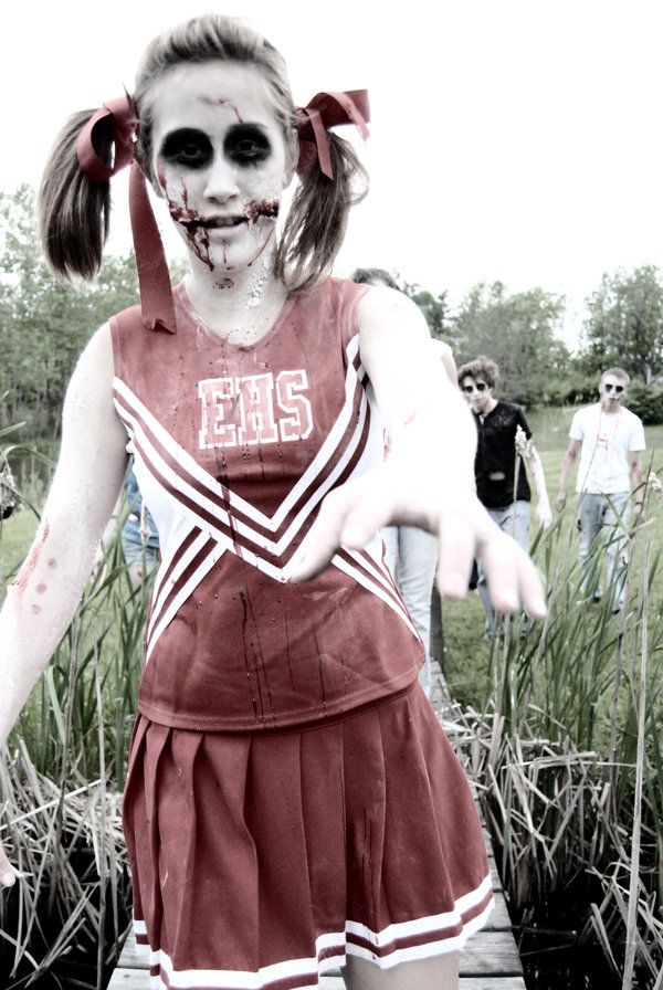 [Image: zombie_cheerleader_zpsbb51cada.jpg]