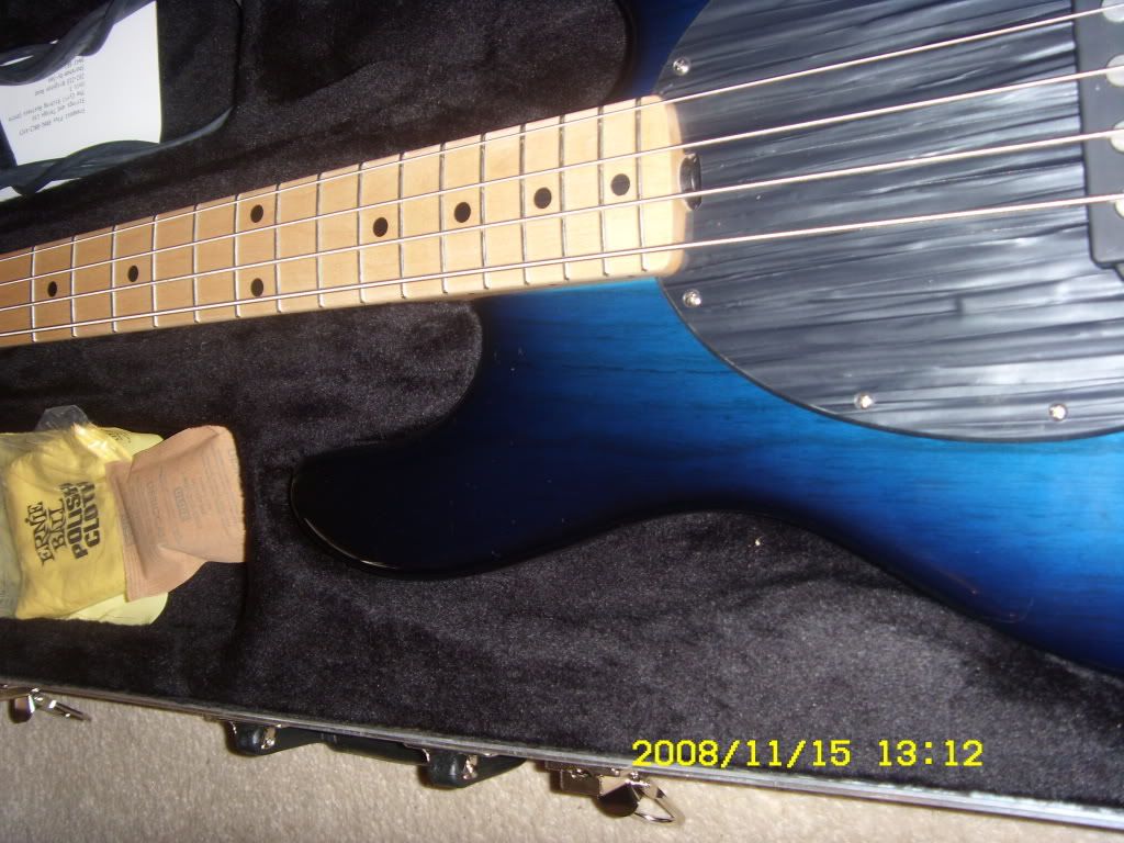 ST831112.jpg