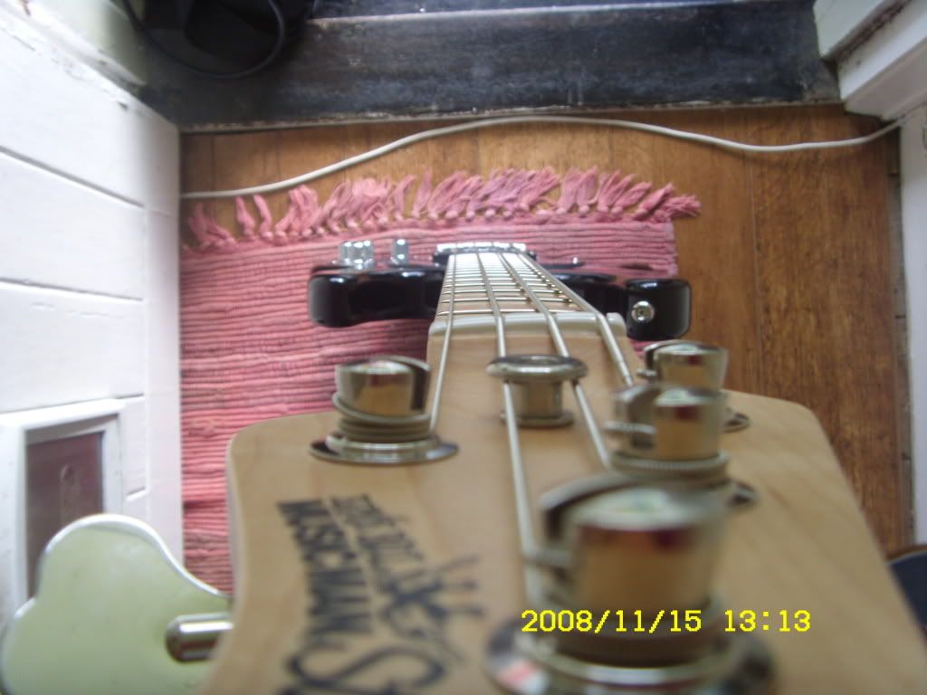 ST831117.jpg