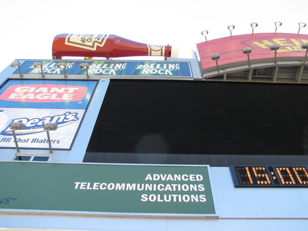 (2963831) Illinois town that has the largest ketchup bottle
