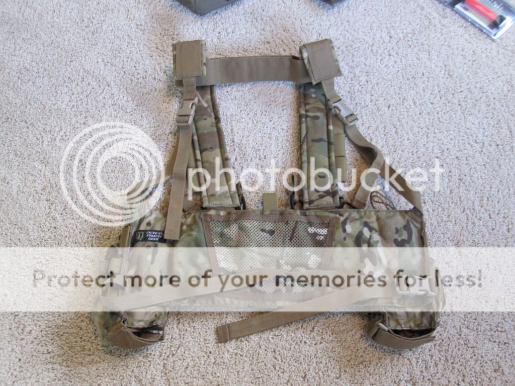 Krill light, pouches, chest harness - Eagle, Tactical Tailor, tactical ...