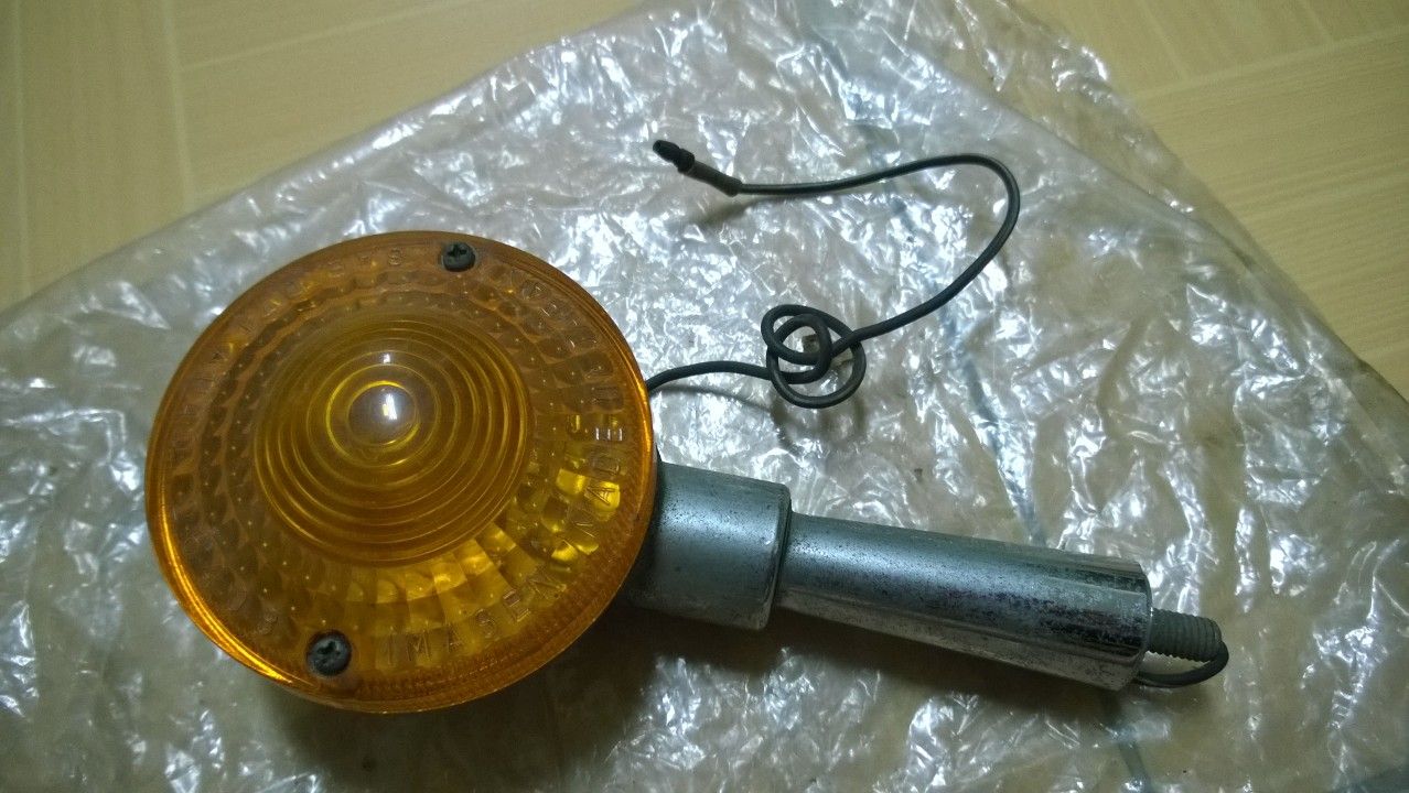 NOS Genuine OEM Yamaha DT 100 DT100 DT125 Turn Signal Lamp Bracket Stay Flasher