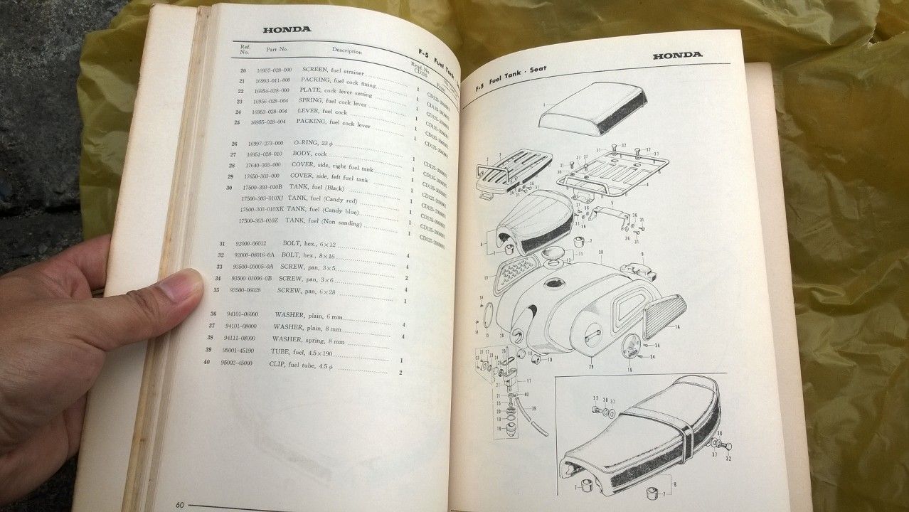 Honda CD125-K3 CD125K3 Factory Parts list Catalog NOS Genuine